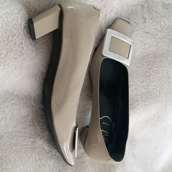 Roger vivier - Picture 3 of 5